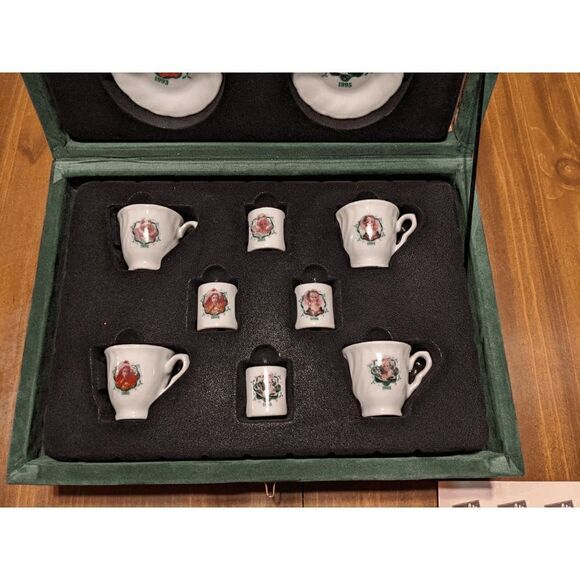 Vintage Chilton Globe Holiday Barbie China Tea Set 1988-91 Wooden Box - Picture 2 of 11